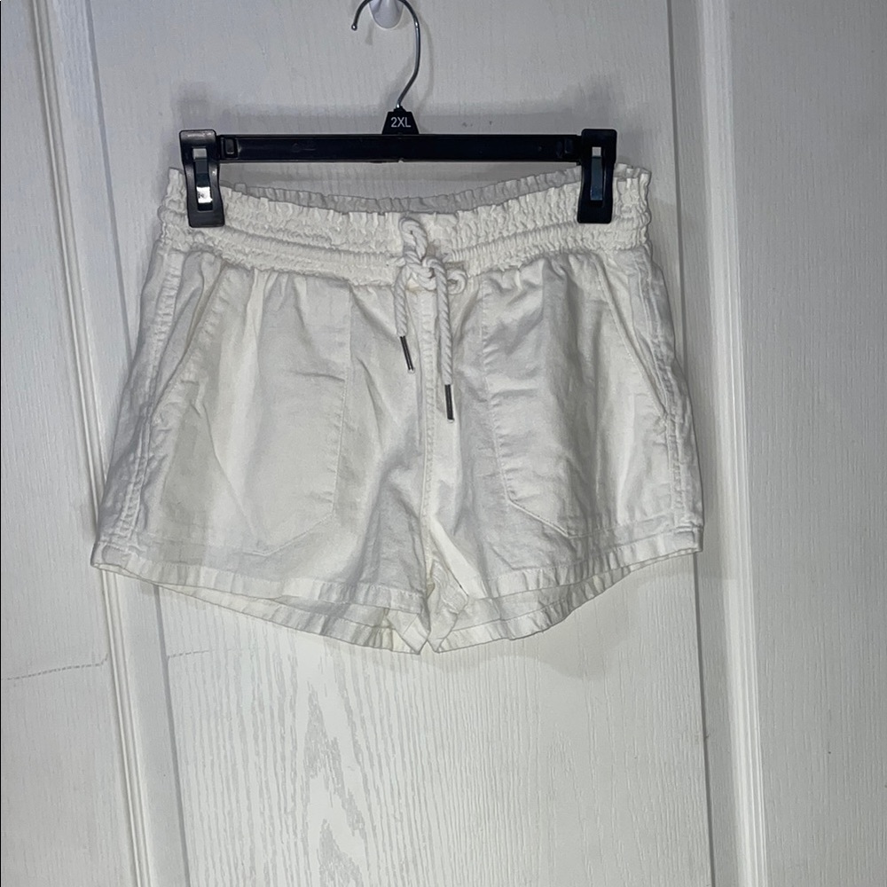 Love Tree White Athletic Shorts Elastic Waist